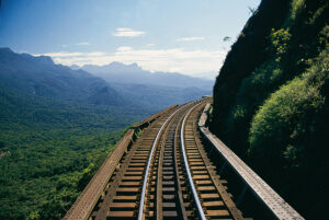 O trem da Serra Verde Express volta a ter saídas diárias