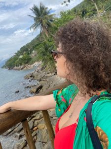 Viajar Cura: Cris Lima apresenta lado sul de Ilhabela