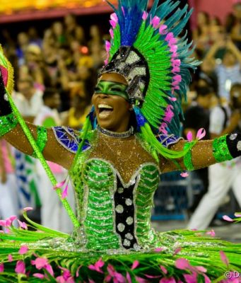 Folga de carnaval depende de regras estabelecidas por cada município
