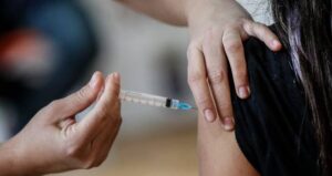 Subsecretarias de Saúde Pública e Turismo do Chile anunciam mudanças no processo homologação de vacinas
