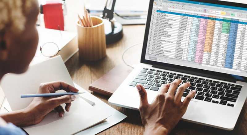 As micro e pequenas empresas fecham o primeiro semestre de 2022 respondendo por 7 em cada 10 empregos no Brasil