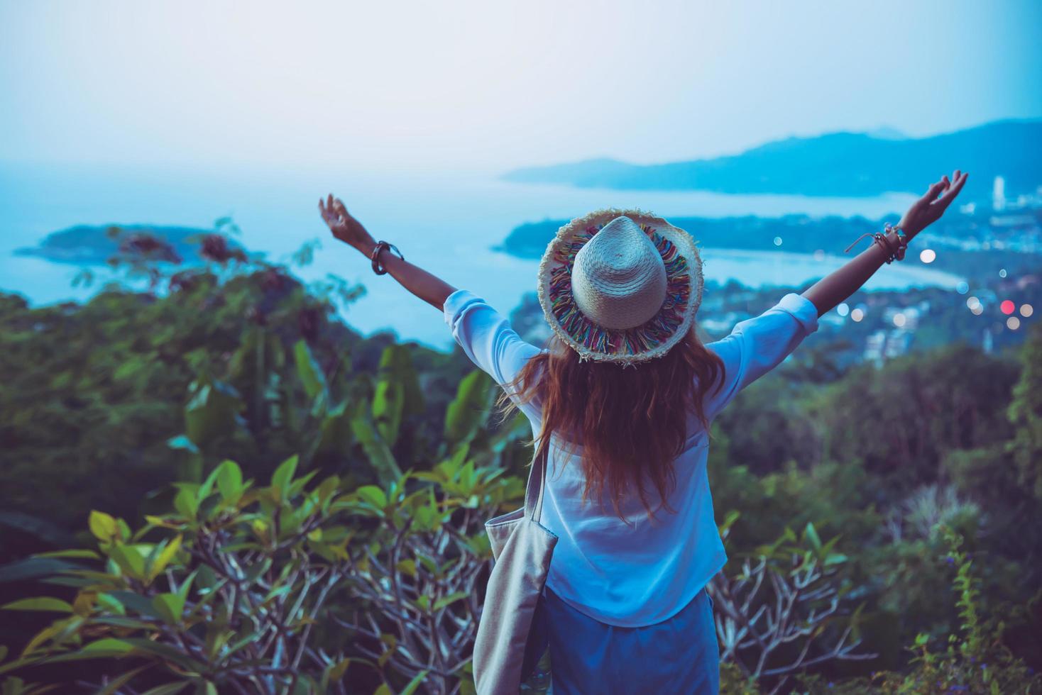 Estudo mostra que viajar deixa pessoas mais felizes