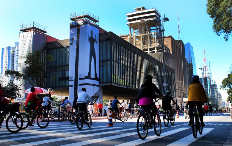 Top Center Shopping realiza tours pela Avenida Paulista gratuitos aos domingos