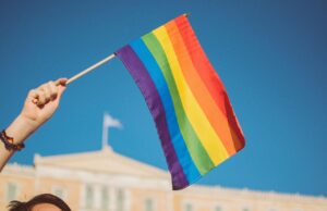 Entenda a importância da cidadania europeia para casais LGBTQIA+