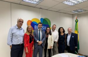 UBRAFE e Embratur firmam acordo para expandir turismo de negócios no Brasil