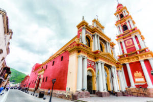 A cidade de Salta foi escolhida entre as três melhores cidades da América do Sul por sua arquitetura