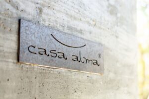 Casa Alma fusão de sofisticação e natureza com vista para o mar de Garopaba