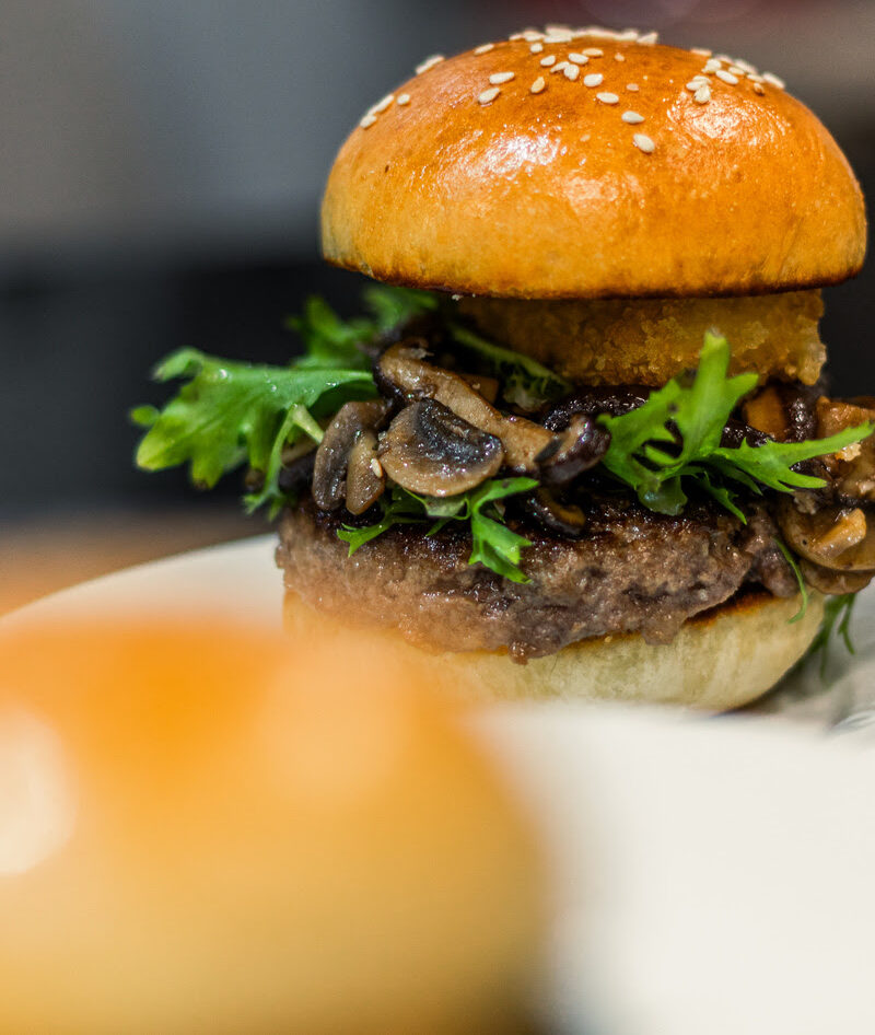 Le Cordon Bleu promove a Burger Experience