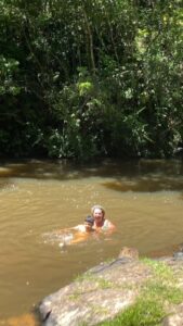 Théo descobre que a Areia que Canta