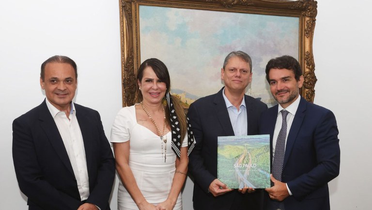 Celso Sabino e Tarcísio de Freitas fecham parcerias para o Salão e o Feirão Nacional do Turismo em São Paulo