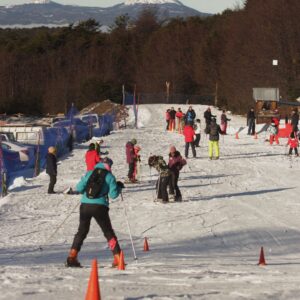 Está chegando a temporada de neve na Patagonia e de esqui no fim do mundo