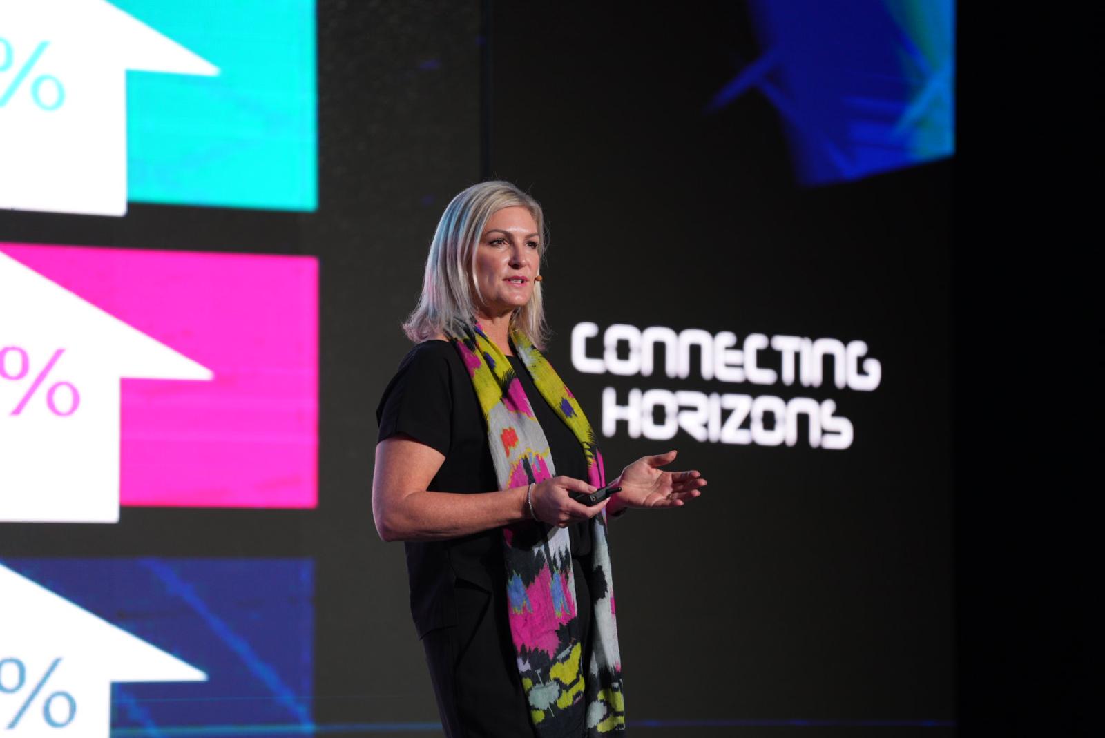 MarketHub Américas 2025 Pippa Williamson reforça missão da HBX Group de conectar horizontes no turismo global
