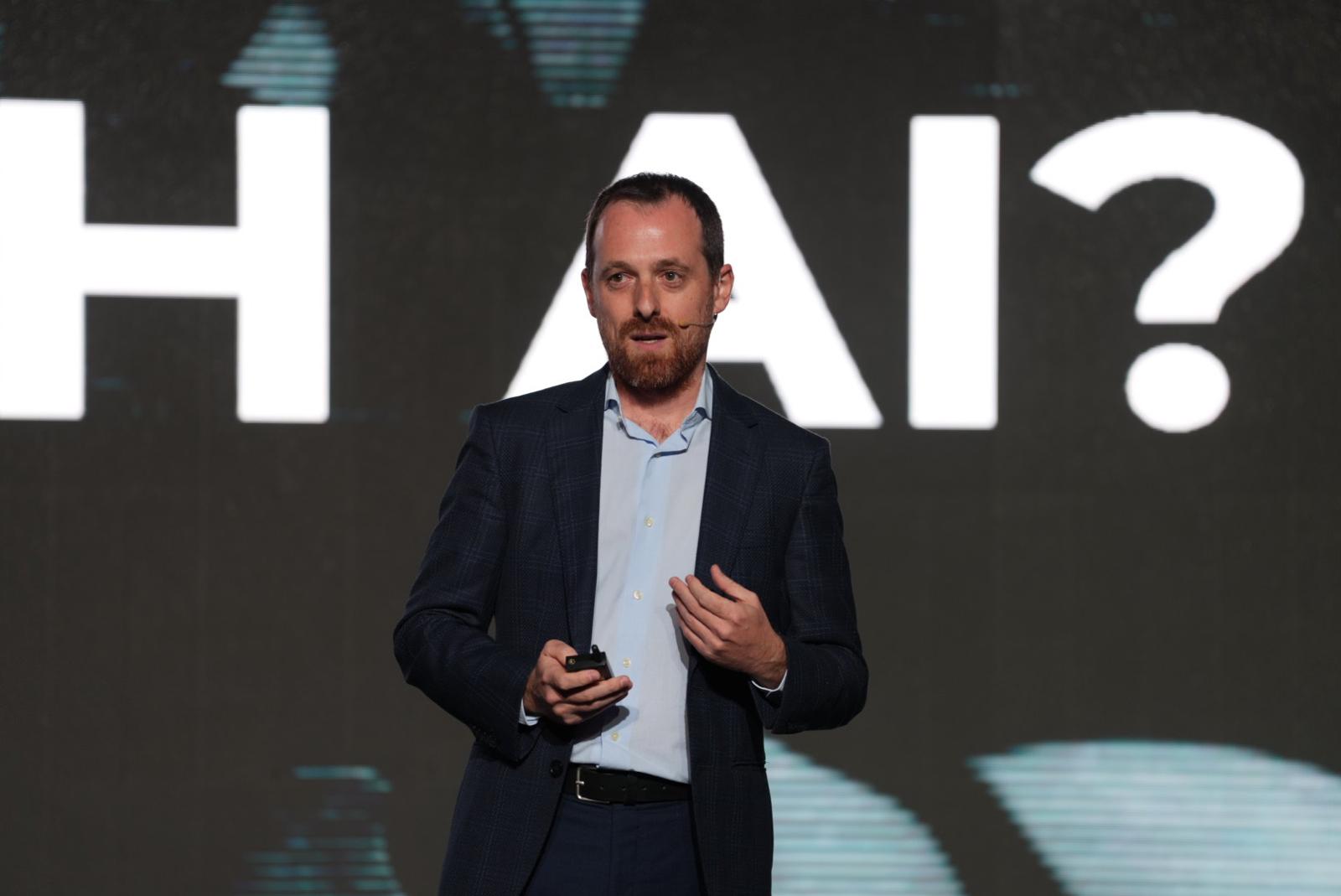 MarketHub Américas 2025 Xabi Zabala destaca revolução da IA na indústria do turismo