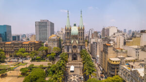 Turismo internacional cresce 47,5% e atrai quase 6 milhões de estrangeiros em sete meses