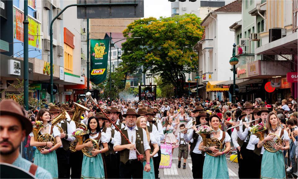 40ª edição da Oktoberfest Blumenau movimenta turismo e ocupação hoteleira