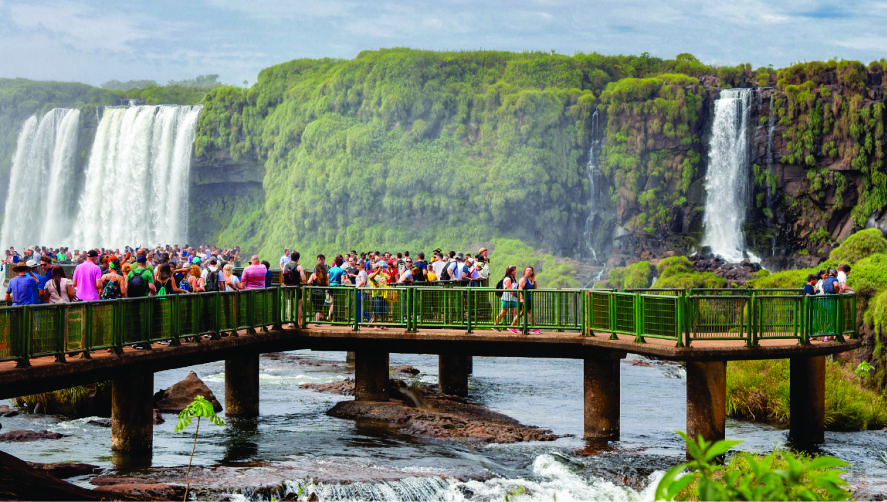 Parque Nacional do Iguaçu bate recorde e registra maior número de visitantes em agosto de toda a história