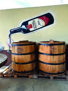 Serra Negra Vinícola e Alambique Família Silotto mantêm tradição italiana em produtos artesanais
