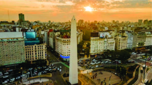 Valentín Díaz Gilligan destaca o poder transformador do turismo em Buenos Aires