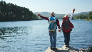 Governo de São Paulo abre inscrições para projeto que leva público 60+ para destinos turísticos