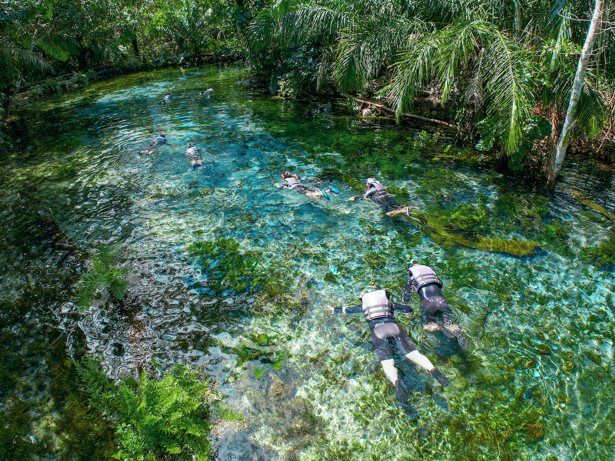 Nascente Azul é em 2025 mais uma vez o atrativo mais visitado de Bonito (MS)