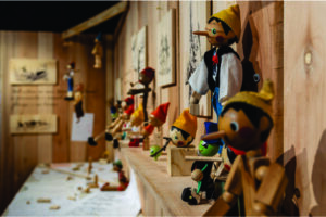 Pinóquio ganha vida no Farol Santander com exposição que encanta diferentes gerações