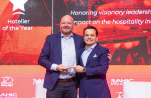 Abel Castro é eleito Hoteleiro do Ano pelo SAHIC Awards 2026
