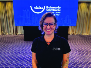 Andrezza Negrini, presidente do Visite Balneário Camboriú, celebra 10 anos do projeto em São Paulo ao lado da Região Turística Costa Verde & Mar