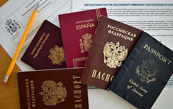 EUA passam a exigir caução de até US$ 15 mil para concessão de vistos de turismo e negócios em 50 países EUA passam a exigir caução de até US$ 15 mil para concessão de vistos de turismo e negócios em 50 países