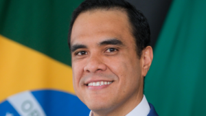 Gustavo Feliciano, ministro do Turismo do Brasil, aposta em crédito, conectividade internacional e parcerias para impulsionar o setor