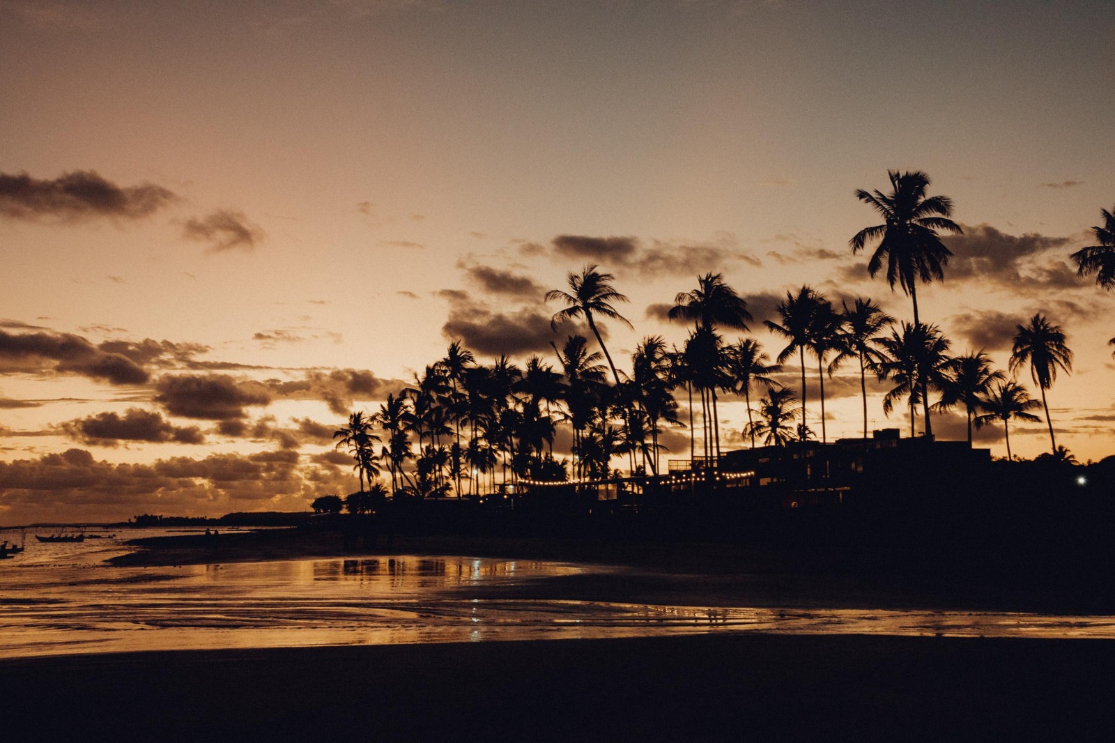 Milagres o paraíso alagoano que conquista turistas brasileiros e estrangeiros