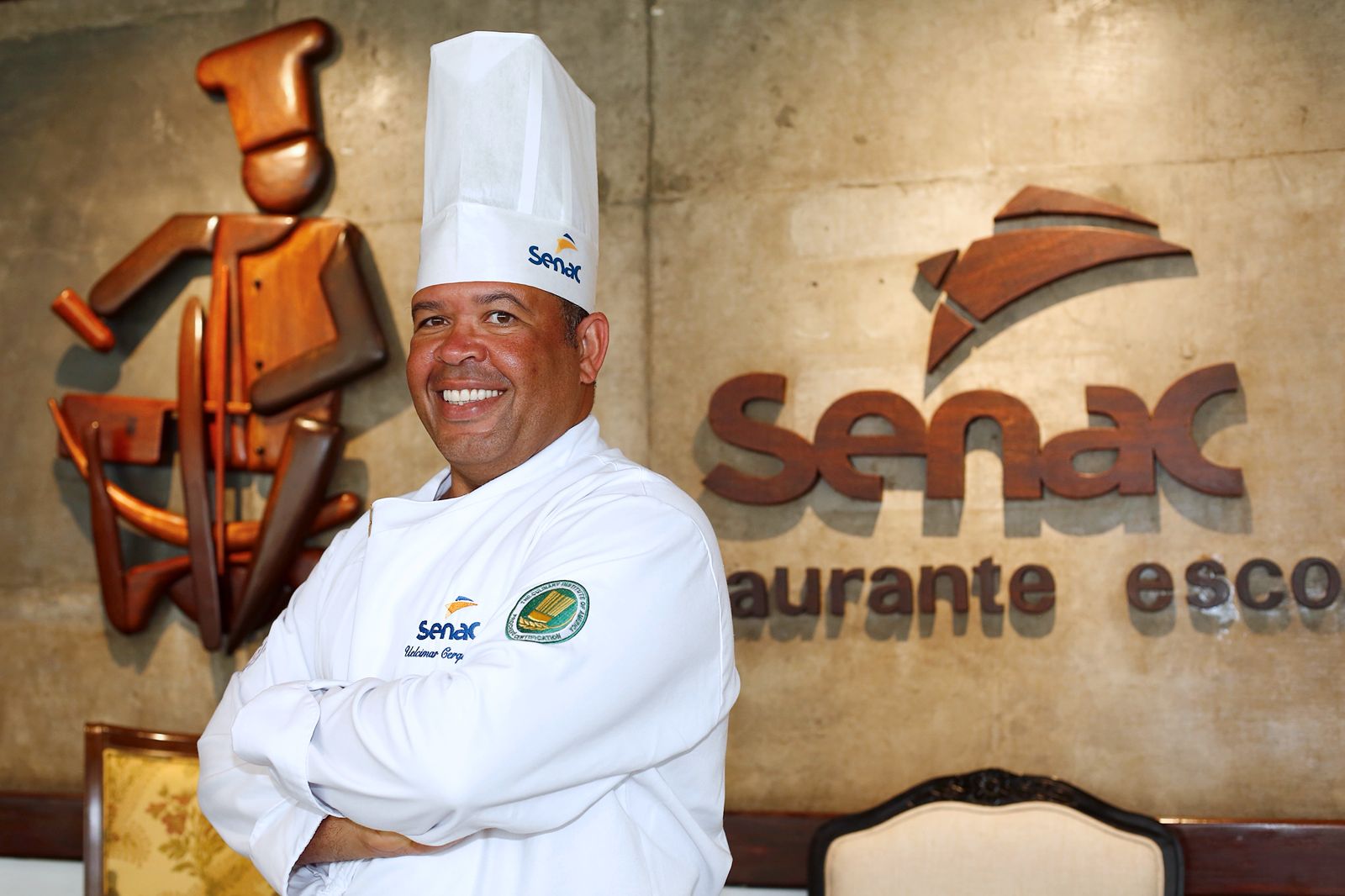 Encontro de hotelaria, gastronomia e turismo leva a Feira de Santana aula-show de gastronomia gratuita com chef do Senac