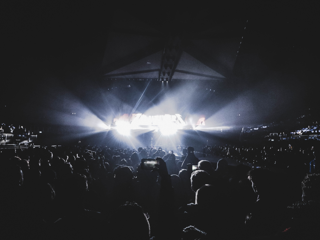 Setor de eventos mantém recordes de emprego e consumo no início de 2026