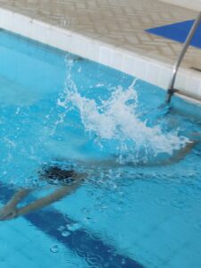Théo passa o final de semana na fazenda