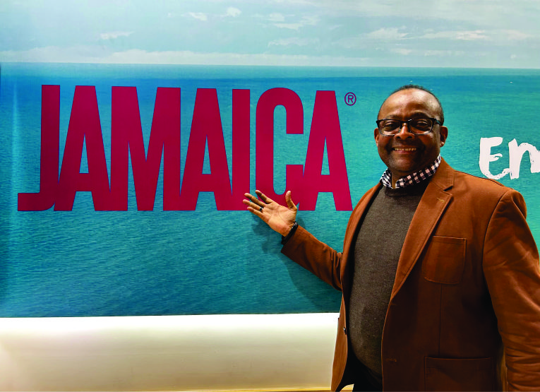 WTM Latin America - Donovan White, diretor de turismo do Jamaica Tourist Board, destaca diversificação do produto e papel do capital humano na estratégia do destino