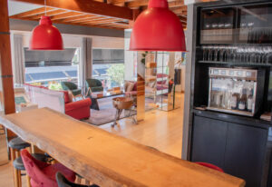 Bischoff Wine Bar une vinho, design e experiência na Serra Gaúcha