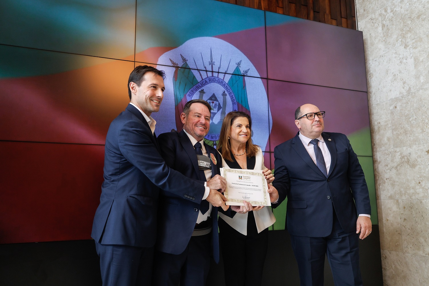 Festuris e entidades do turismo recebem homenagem na Assembleia Legislativa do Rio Grande do Sul