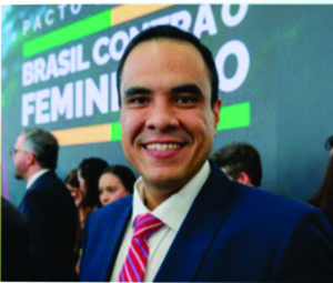 Ministro do Turismo destaca Guia para Mulheres que Viajam Sozinhas nos 100 dias do Pacto Nacional Brasil contra o feminicídio