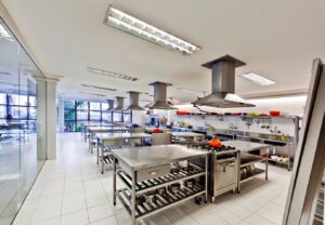 Centro Europeu criatividade, desenvolvimento humano e tecnologia na formação profissional