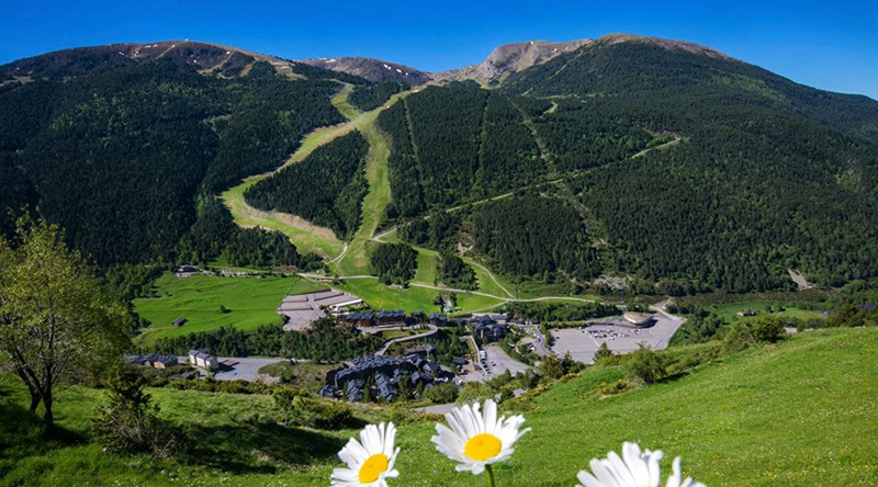 Coolcations: 3 destinos de clima mais ameno para sua próxima viagem Coolcations 3 destinos de clima mais ameno para sua próxima viagem