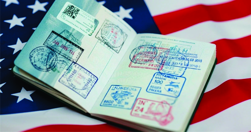 Entra em vigor taxa que agiliza entrevistas para vistos de turismo e negócios nos EUA