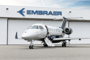Com receita de R$ 11,3 bilhões, Embraer bate recorde no 2º trimestre e anuncia novas metas financeiras
