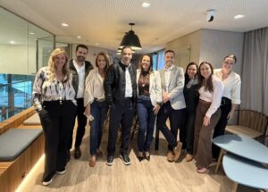 Executivos de vendas e marketing discutem distribuição, cenário econômico e estratégias tarifárias para 2027 em Roundtable da HSMAI Brasil