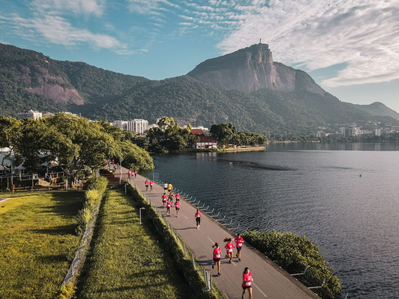 Corrida Granado Pink Rio 2026 reúne 1,5 mil mulheres na Lagoa Rodrigo de Freitas no dia 17/10