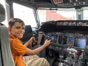 Gol realiza sonhos dos pequenos apaixonados por aviação com ações especiais no Mês das Crianças