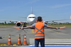 Aeroportos podem parar sem socorro às empresas de serviços em solo