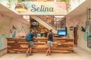 BID investe US$ 50 milhões no Selina Hotels