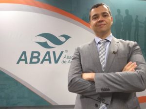 Fernando Santos assume presidência da Abav/SP dia 24